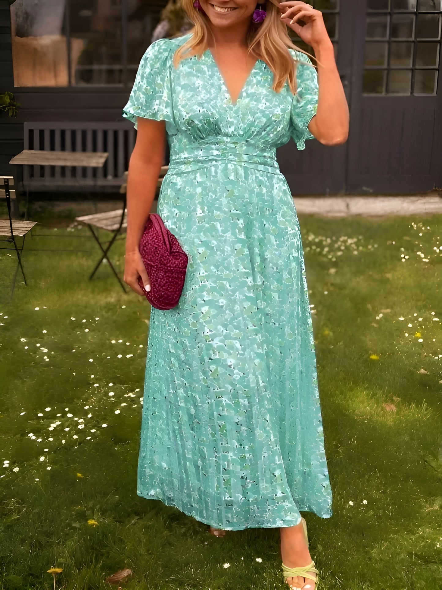 Sara™ - Blomklänningen